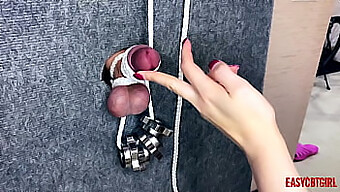 Bdsm Và Gloryholes: Một Cuộc Điều Khiển Hoang Dã Với Annycandy Và Những Người Bạn Của Cô Ấy